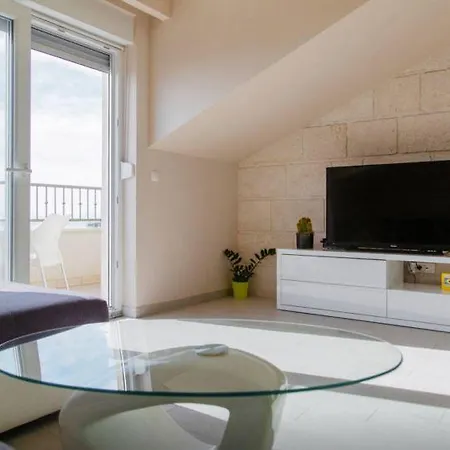 Apartment Dalmacija *