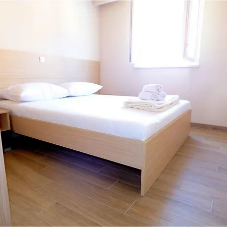 Dalmacija Apartment *